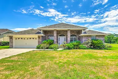 Image de Waterfront Pensacola Home w/ Florida Room!