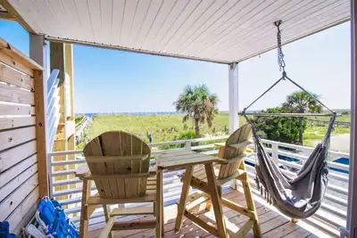 Image de #1 Beach Oasis w/ beach access on Carolina Beach!