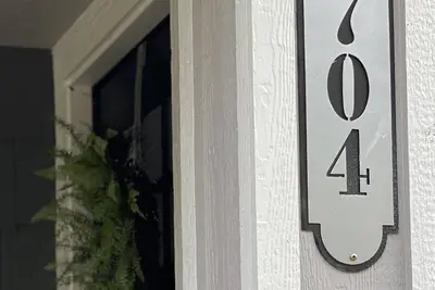 Image de Cozy and Clean 2 Bedroom 1 Bath Home