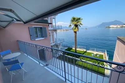 Image de Butterfly apartment with lake view in Baveno
