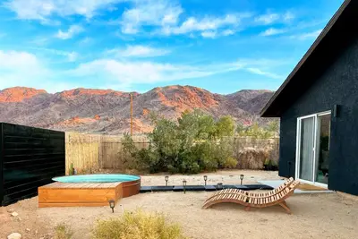 Image de Amazing Mountain View • Dip Pool • HotTub • 8 Min To Entrance • Pets