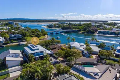 Image de Waterfront Home - Jetty, inground pool