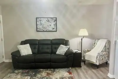 Image de Comfy Upstairs 2 bed/1 bath near Eku in Richmond