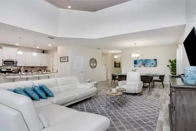 Storey Lake Resort - 5 Bed 5 Baths Villa