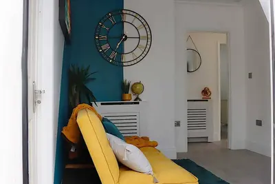 Image de Stunning beautiful 3 bed massiontte 3mins to Barnhurst Station