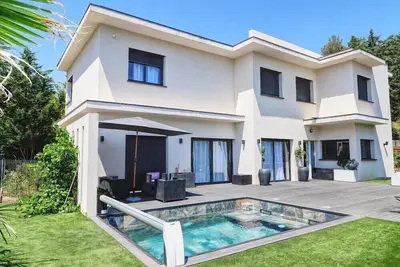 Image de Magnifique villa avec piscine