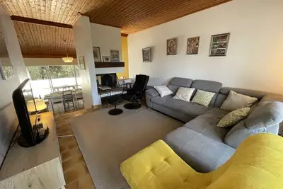 Image de Maison spacieuse, 600m plage, 6 couchages, parking gratuit, jardin, terrasse, WiFi optionnel