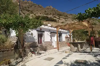 Image de Rural house, near the Alpujarra of Granada, with fireplace, pool, barbecue