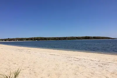 Image de North Fork Wine Region—Walk to Beach