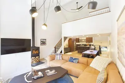 Image de Snowcreek 460- High End Modern Townhouse, Beautiful Views, On Mammoth Creek