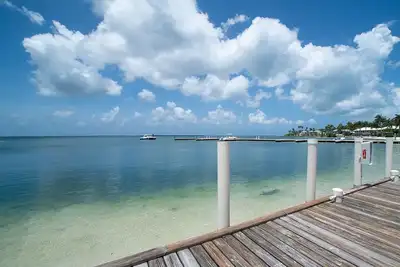 Image de Kaibo Yacht Club 10 - 'Kokomo Kai' - by Cayman Villas