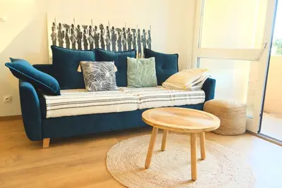 Image de Charmant appartement - parking gratuit -proche lac