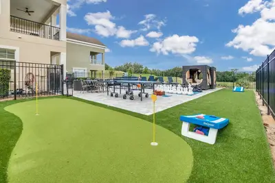 Image de The Labyrinth | 8 Bed, 6. 5 Bath Villa, Private Pool, Game Room, Themed Kids' Room