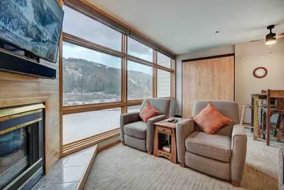 Image de Riverbank · Nature Oasis ★ Mountainside Views in River Run