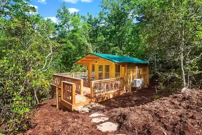 Image de Private Tiny Cabin+90 acres of hiking+baby goats