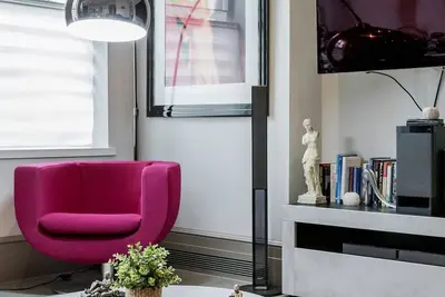 Image de In the Heart of Action! Modern 2br Fully Equipped