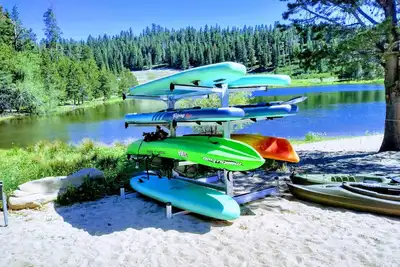 Image de Cozy Pinecrest-Dodge Ridge Area Summer\/Winter Fun Resort with King-Size Bed!