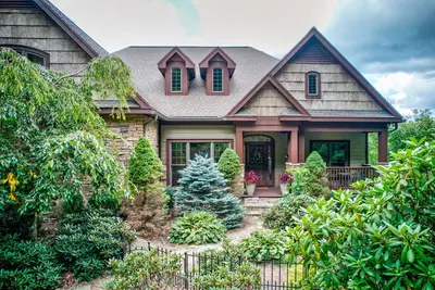 Image de The Bird's Nest at Sugar Mountain -Stunning luxury home with incredible views & amenities.