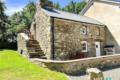 Image de Beautifully restored farm style cottage situated on the outskirts of Solva Pembrokeshire
