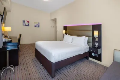 Image de Family Room Near Ibn BAtuta Mall By Luxury Bookings