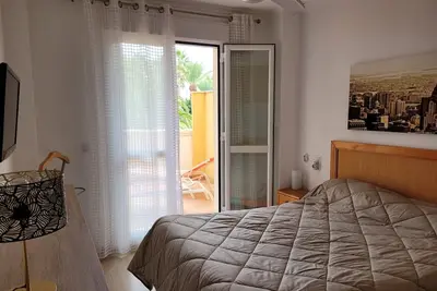 Image de Appt standing avec piscine et accès direct à la plage