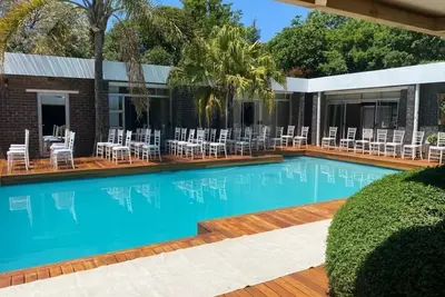 Image de Romantic urban villa with