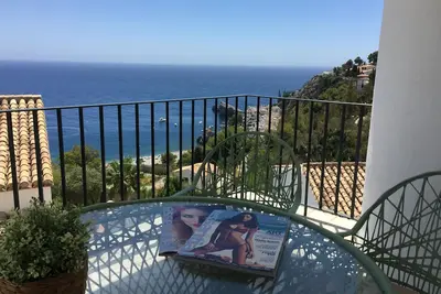 Image de Demi-villa Marina del Este avec vue sur la mer, terrasse et Wi-Fi.
