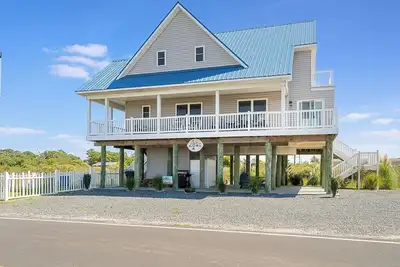 Image de The Porpoise of Life - Spectacular Brand New Waterfront!