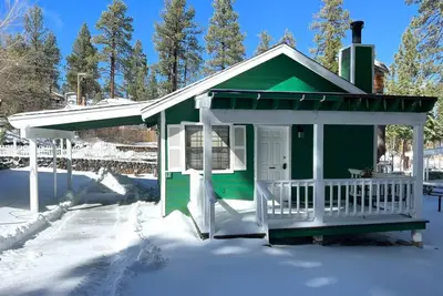 Image de Tranquil 2 Bd Getaway w/ Hot Tub - Bear Manor #12