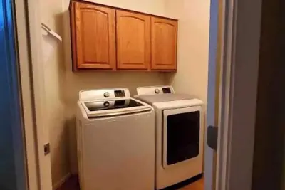 Cozy home with 3 beds, 3 baths in a nice community