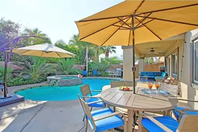 Image de Private Home Pool Spa/Gated Golf Course Community