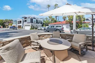 Image de Nestled on Newport Island - 2 Bedroom with Garage and Patio