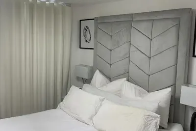 Image de A Byk luxury new home that sleeps 2 - 8 people
