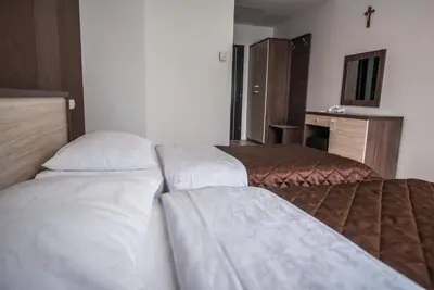 Image de Hotel Lux - Double Room with Disability Access