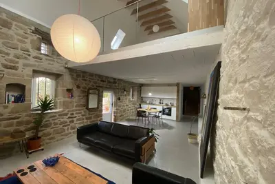Image de Gwer Penty-Cottage-Design-Salle de bain privée séparée-Vue sur Jardin