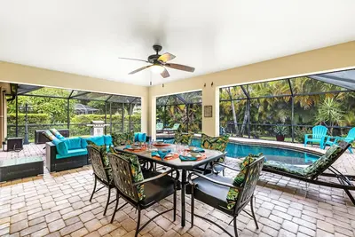 Image de Villa Rita's Dream - Family-friendly elec-heated pool home w/baby equip & bikes! - Swfl Rentals
