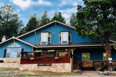 Image de Spirit Bear Chalet: Your Home Away From Home in Angel Fire, Nm