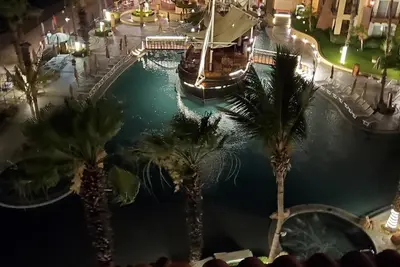 Image de Spacious and luxurious suite with gorgeous views.