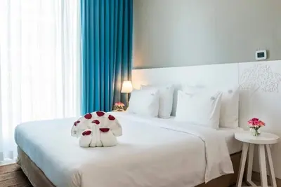 Image de Studio Apartment In Dubai Marina Near Fresh And Care By Luxury Bookings