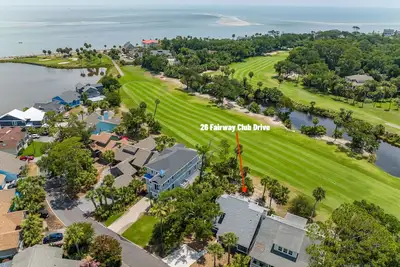 Image de Casa De Chill - Quiet 4 Br w/ Golf Course and Partial Ocean View