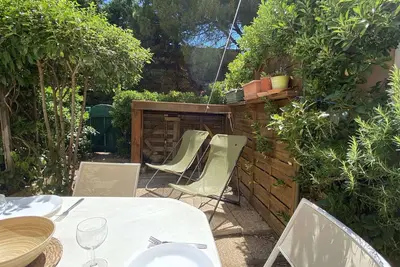 Image de Studio cabine rénové 4 pers. avec terrasse et parking privé - Gruissan Port