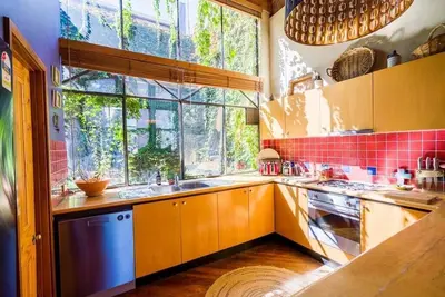 Image de This apartment is a 2 bedroom(s), 2. 5 bathrooms, located in Fremantle, Wa.