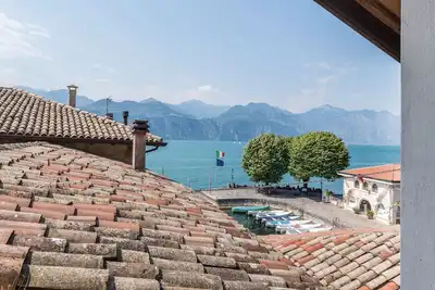 Image de Appartement \"Casa Tap House\" avec vue sur le lac, balcons et climatisation.