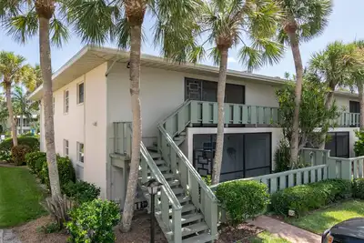 Image de Wbc 216 Spacious 2/2 Pool Tennis Condo Close To White Sand Beach Shopping