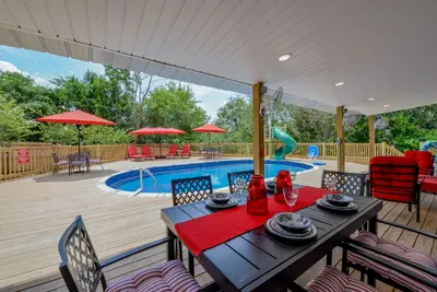 Image de Bama Cottage-Newly renovated with pool, games, playground and more!