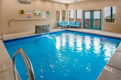 Image de Indoor Pool + Mountain Views + Pets Stay Free • Hot Tub • Game Room • Dollywood