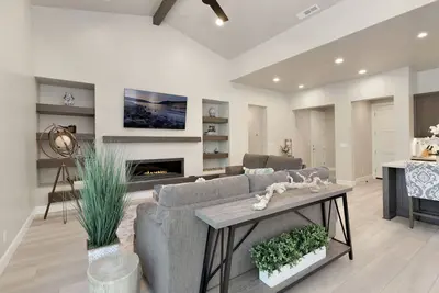 Image de Modern Village Relaxation at The Reel Deal Big Bear