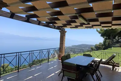 Image de Efmelia seaview