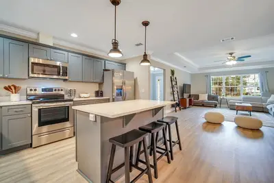 Image de Beautiful New Construction Only 4 Min to Downtown!