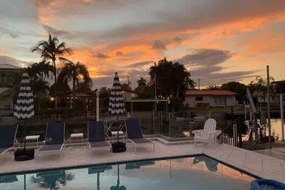 Image de Stunning waterfront home w/private pool and dock